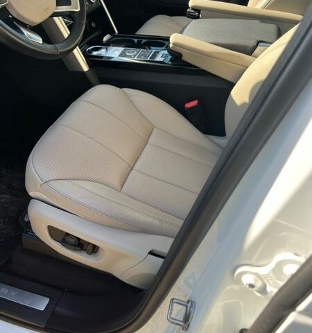 Білий Ленд Ровер Діскавері, об'ємом двигуна 3 л та пробігом 152 тис. км за 28300 $, фото 18 на Automoto.ua