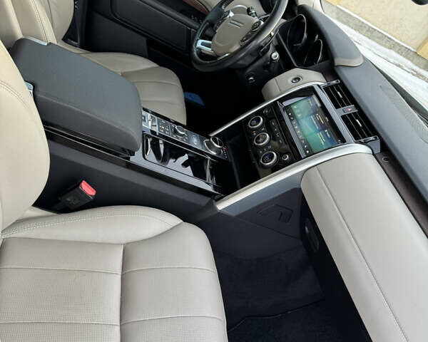 Білий Ленд Ровер Діскавері, об'ємом двигуна 3 л та пробігом 94 тис. км за 39000 $, фото 32 на Automoto.ua