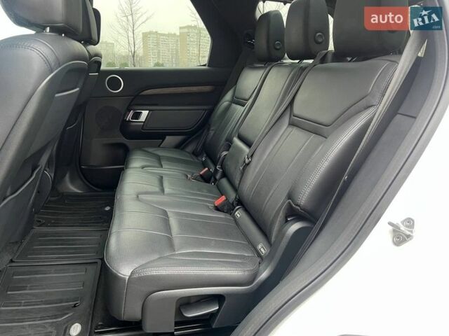 Белый Ленд Ровер Дискавери, объемом двигателя 3 л и пробегом 171 тыс. км за 24990 $, фото 10 на Automoto.ua