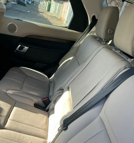 Білий Ленд Ровер Діскавері, об'ємом двигуна 3 л та пробігом 152 тис. км за 28300 $, фото 31 на Automoto.ua