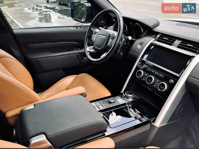 Білий Ленд Ровер Діскавері, об'ємом двигуна 3 л та пробігом 71 тис. км за 26500 $, фото 11 на Automoto.ua