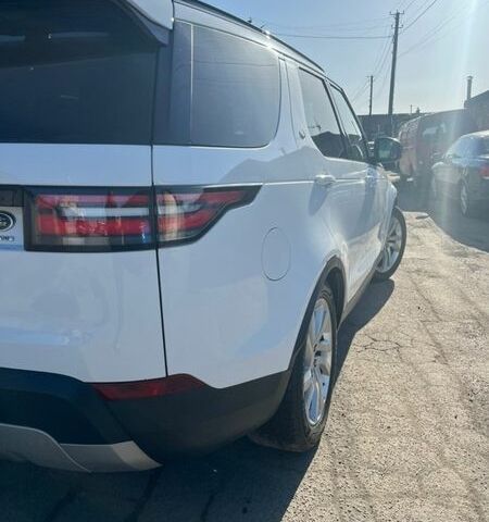 Білий Ленд Ровер Діскавері, об'ємом двигуна 3 л та пробігом 152 тис. км за 28300 $, фото 5 на Automoto.ua