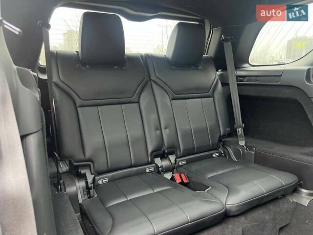 Білий Ленд Ровер Діскавері, об'ємом двигуна 3 л та пробігом 170 тис. км за 29990 $, фото 13 на Automoto.ua