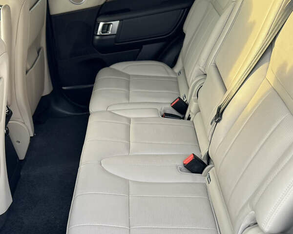 Білий Ленд Ровер Діскавері, об'ємом двигуна 3 л та пробігом 94 тис. км за 39000 $, фото 15 на Automoto.ua