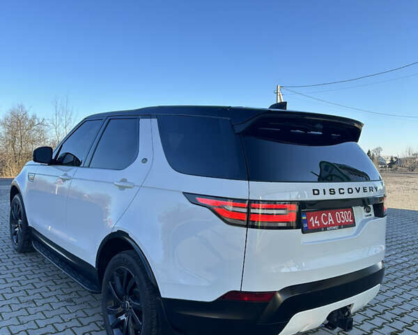 Білий Ленд Ровер Діскавері, об'ємом двигуна 3 л та пробігом 235 тис. км за 23950 $, фото 17 на Automoto.ua