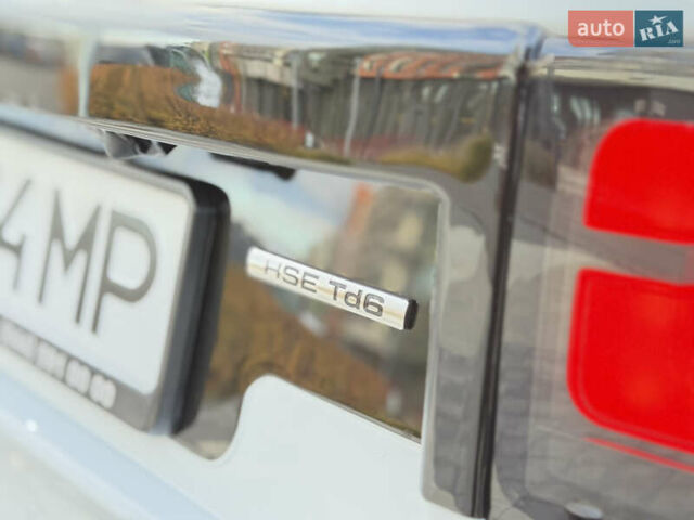 Белый Ленд Ровер Дискавери, объемом двигателя 2.99 л и пробегом 115 тыс. км за 34900 $, фото 12 на Automoto.ua