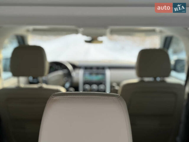 Білий Ленд Ровер Діскавері, об'ємом двигуна 3 л та пробігом 94 тис. км за 39000 $, фото 24 на Automoto.ua