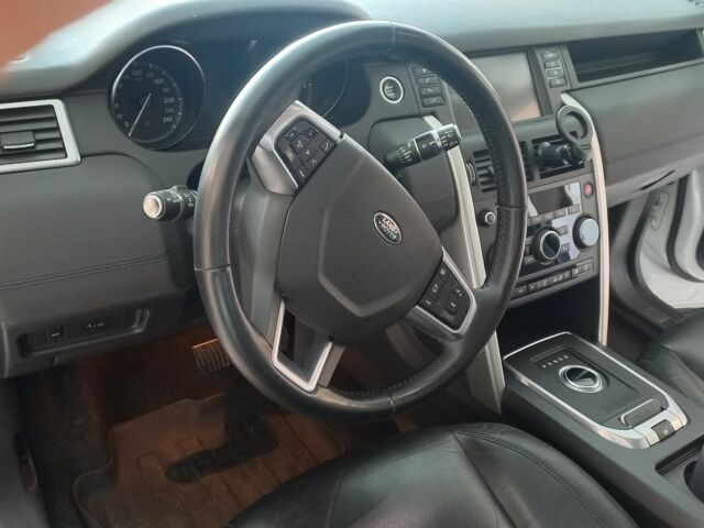 Белый Ленд Ровер Дискавери, объемом двигателя 2 л и пробегом 92 тыс. км за 17770 $, фото 3 на Automoto.ua