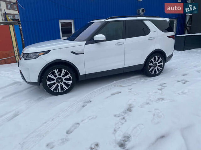 Белый Ленд Ровер Дискавери, объемом двигателя 2.99 л и пробегом 119 тыс. км за 33200 $, фото 6 на Automoto.ua