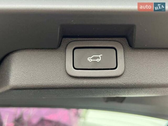 Білий Ленд Ровер Діскавері, об'ємом двигуна 3 л та пробігом 170 тис. км за 29990 $, фото 41 на Automoto.ua