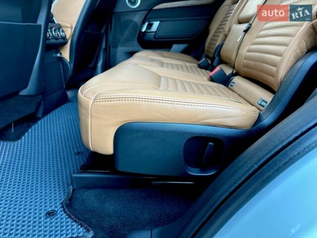 Білий Ленд Ровер Діскавері, об'ємом двигуна 2.99 л та пробігом 142 тис. км за 32500 $, фото 36 на Automoto.ua