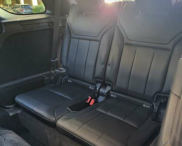 Ленд Ровер Дискавери 2017 в Софіївська Борщагівка на Automoto.ua Белый Ленд Ровер Дискавери, объемом двигателя 3 л и пробегом 171 тыс. км за 31400 $, фото 16 на Automoto.ua