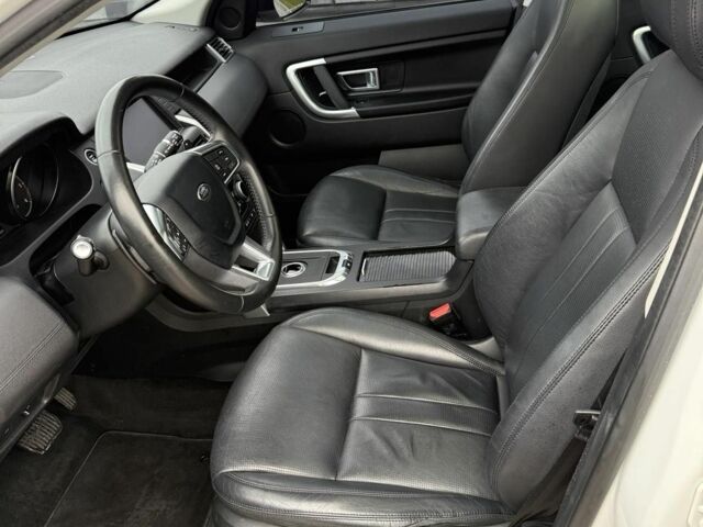 Белый Ленд Ровер Дискавери, объемом двигателя 0 л и пробегом 98 тыс. км за 20800 $, фото 17 на Automoto.ua