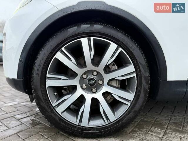 Белый Ленд Ровер Дискавери, объемом двигателя 3 л и пробегом 166 тыс. км за 22500 $, фото 4 на Automoto.ua