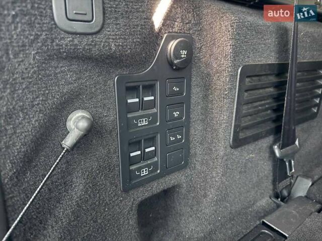 Белый Ленд Ровер Дискавери, объемом двигателя 3 л и пробегом 166 тыс. км за 22500 $, фото 11 на Automoto.ua