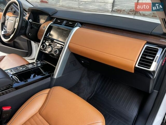 Белый Ленд Ровер Дискавери, объемом двигателя 3 л и пробегом 114 тыс. км за 34900 $, фото 43 на Automoto.ua