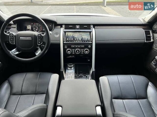 Білий Ленд Ровер Діскавері, об'ємом двигуна 2.99 л та пробігом 155 тис. км за 36000 $, фото 22 на Automoto.ua