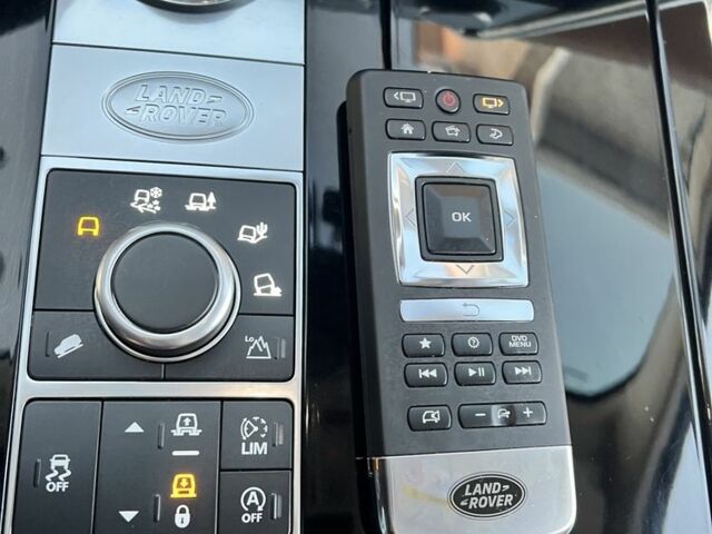 Білий Ленд Ровер Діскавері, об'ємом двигуна 3 л та пробігом 114 тис. км за 39000 $, фото 20 на Automoto.ua