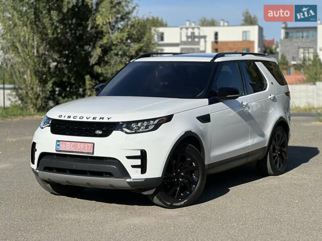 Белый Ленд Ровер Дискавери, объемом двигателя 3 л и пробегом 130 тыс. км за 31300 $, фото 1 на Automoto.ua