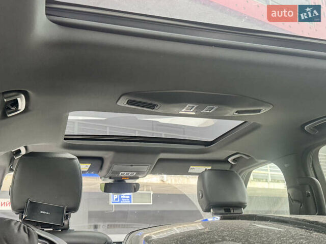 Белый Ленд Ровер Дискавери, объемом двигателя 3 л и пробегом 50 тыс. км за 40000 $, фото 19 на Automoto.ua