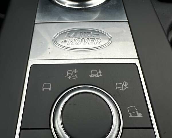 Ленд Ровер Діскавері 2018 у Буче на Automoto.ua Білий Ленд Ровер Діскавері, об'ємом двигуна 3 л та пробігом 155 тис. км за 26999 $, фото 53 на Automoto.ua