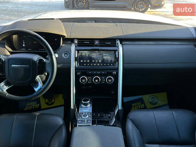 Білий Ленд Ровер Діскавері, об'ємом двигуна 3 л та пробігом 87 тис. км за 34999 $, фото 10 на Automoto.ua