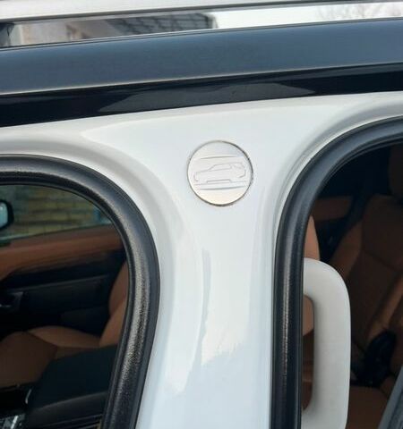 Білий Ленд Ровер Діскавері, об'ємом двигуна 3 л та пробігом 114 тис. км за 35900 $, фото 86 на Automoto.ua