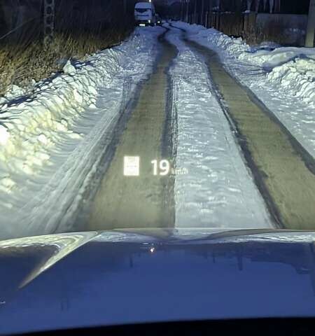 Белый Ленд Ровер Дискавери, объемом двигателя 3 л и пробегом 183 тыс. км за 28882 $, фото 31 на Automoto.ua