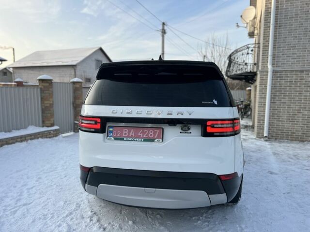 Білий Ленд Ровер Діскавері, об'ємом двигуна 3 л та пробігом 114 тис. км за 39000 $, фото 5 на Automoto.ua