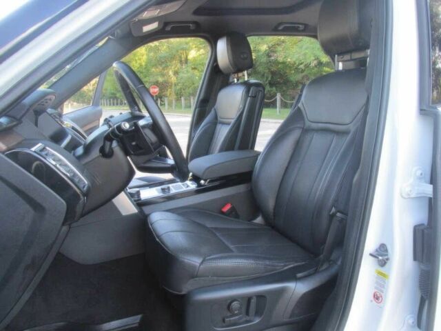 Белый Ленд Ровер Дискавери, объемом двигателя 3 л и пробегом 45 тыс. км за 11000 $, фото 7 на Automoto.ua