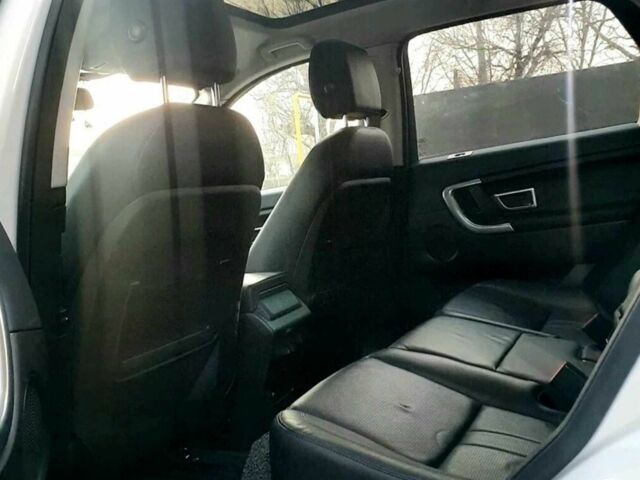 Белый Ленд Ровер Дискавери, объемом двигателя 0 л и пробегом 103 тыс. км за 17499 $, фото 8 на Automoto.ua