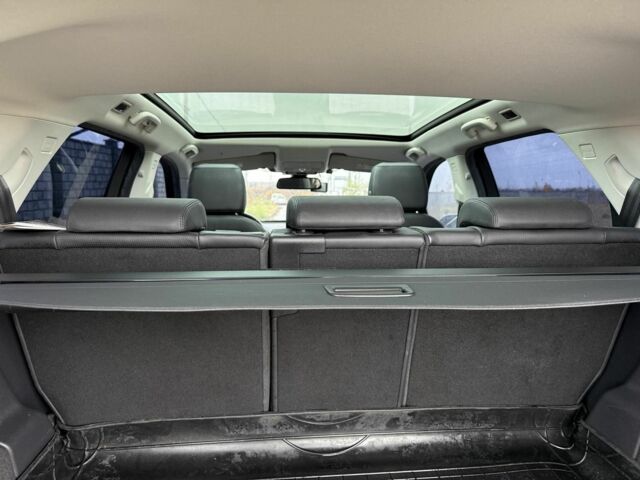 Белый Ленд Ровер Дискавери, объемом двигателя 0 л и пробегом 98 тыс. км за 20800 $, фото 15 на Automoto.ua