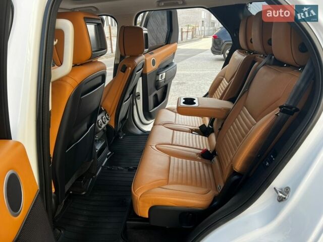 Белый Ленд Ровер Дискавери, объемом двигателя 3 л и пробегом 114 тыс. км за 34900 $, фото 31 на Automoto.ua