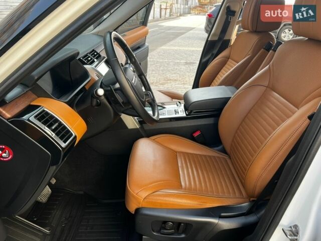 Белый Ленд Ровер Дискавери, объемом двигателя 3 л и пробегом 114 тыс. км за 34900 $, фото 23 на Automoto.ua