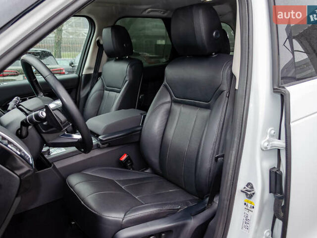 Белый Ленд Ровер Дискавери, объемом двигателя 2 л и пробегом 115 тыс. км за 35555 $, фото 29 на Automoto.ua