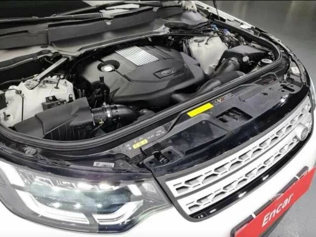 Ленд Ровер Дискавери 2018 в Киеве на Automoto.ua Белый Ленд Ровер Дискавери, объемом двигателя 3 л и пробегом 75 тыс. км за 28000 $, фото 4 на Automoto.ua