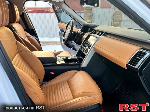 Белый Ленд Ровер Дискавери, объемом двигателя 3 л и пробегом 114 тыс. км за 37000 $, фото 8 на Automoto.ua