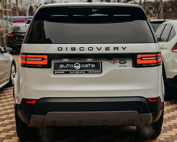 Белый Ленд Ровер Дискавери, объемом двигателя 3 л и пробегом 165 тыс. км за 26900 $, фото 5 на Automoto.ua
