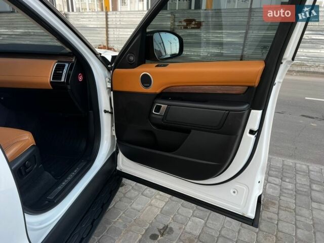 Белый Ленд Ровер Дискавери, объемом двигателя 3 л и пробегом 114 тыс. км за 34900 $, фото 40 на Automoto.ua