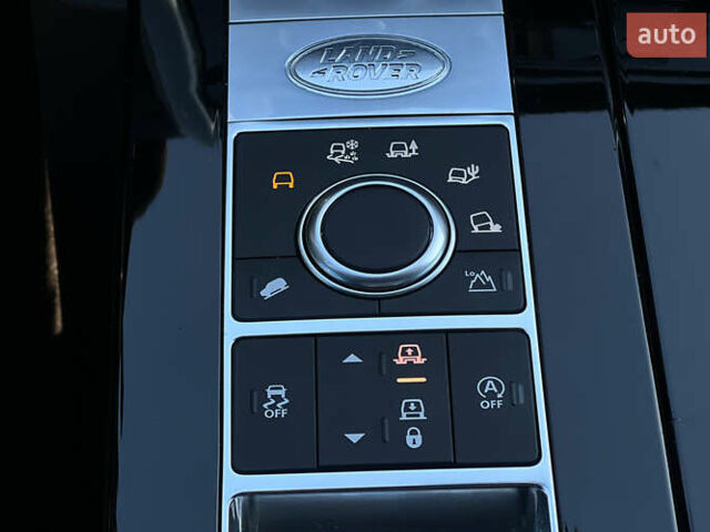 Білий Ленд Ровер Діскавері, об'ємом двигуна 3 л та пробігом 87 тис. км за 34999 $, фото 17 на Automoto.ua