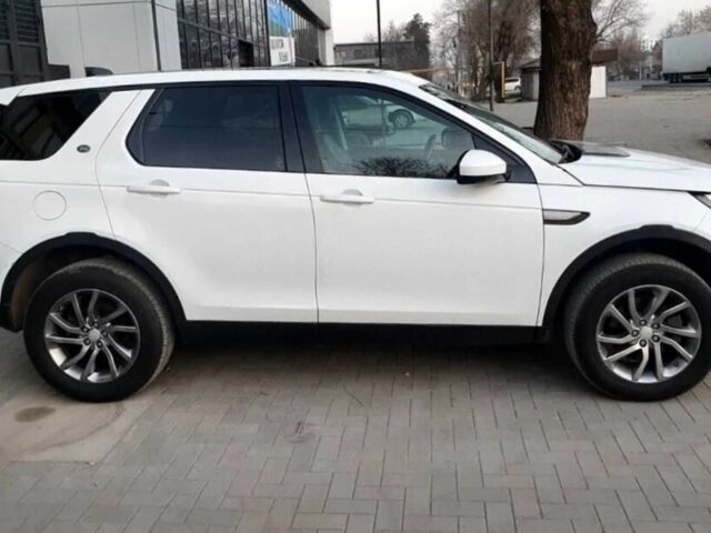 Белый Ленд Ровер Дискавери, объемом двигателя 0 л и пробегом 103 тыс. км за 17499 $, фото 4 на Automoto.ua