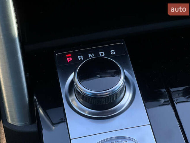 Білий Ленд Ровер Діскавері, об'ємом двигуна 3 л та пробігом 87 тис. км за 35850 $, фото 15 на Automoto.ua