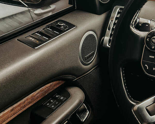 Белый Ленд Ровер Дискавери, объемом двигателя 3 л и пробегом 165 тыс. км за 26900 $, фото 10 на Automoto.ua