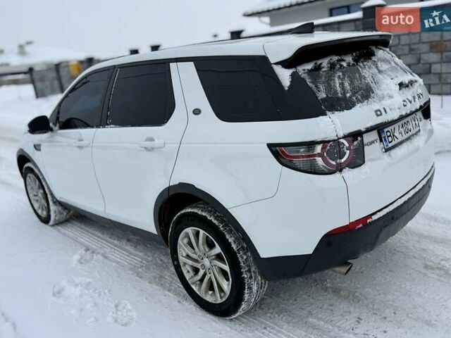 Белый Ленд Ровер Дискавери, объемом двигателя 2 л и пробегом 88 тыс. км за 20400 $, фото 2 на Automoto.ua