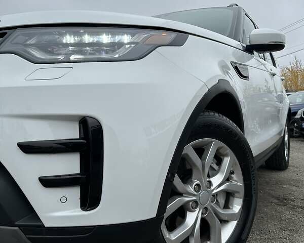 Ленд Ровер Діскавері 2018 у Буче на Automoto.ua Білий Ленд Ровер Діскавері, об'ємом двигуна 3 л та пробігом 155 тис. км за 26999 $, фото 2 на Automoto.ua