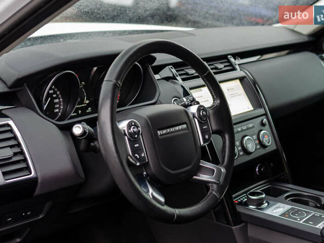 Белый Ленд Ровер Дискавери, объемом двигателя 2 л и пробегом 115 тыс. км за 35555 $, фото 19 на Automoto.ua