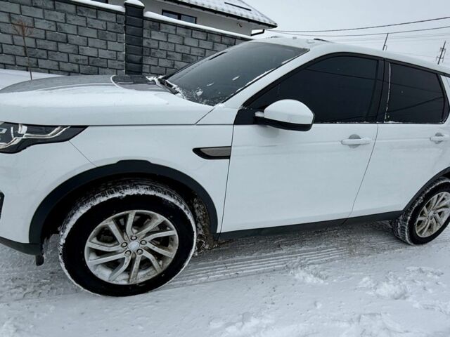 Белый Ленд Ровер Дискавери, объемом двигателя 2 л и пробегом 88 тыс. км за 20400 $, фото 1 на Automoto.ua