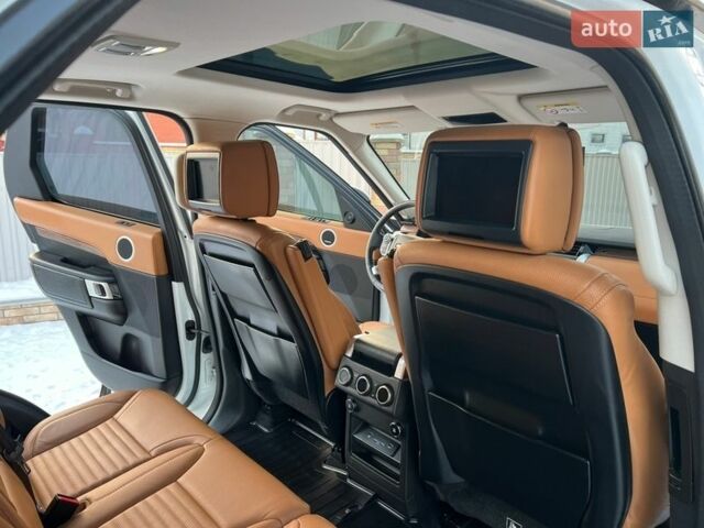 Білий Ленд Ровер Діскавері, об'ємом двигуна 3 л та пробігом 114 тис. км за 35900 $, фото 35 на Automoto.ua