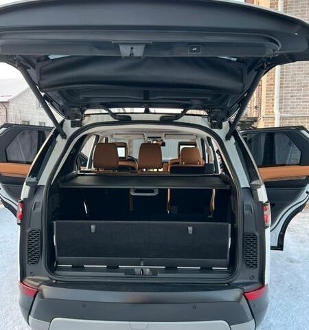 Білий Ленд Ровер Діскавері, об'ємом двигуна 3 л та пробігом 114 тис. км за 35900 $, фото 70 на Automoto.ua