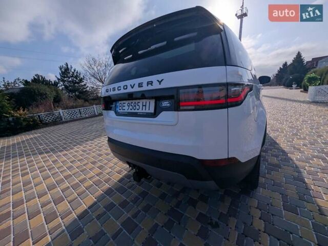 Білий Ленд Ровер Діскавері, об'ємом двигуна 2.99 л та пробігом 99 тис. км за 42500 $, фото 7 на Automoto.ua